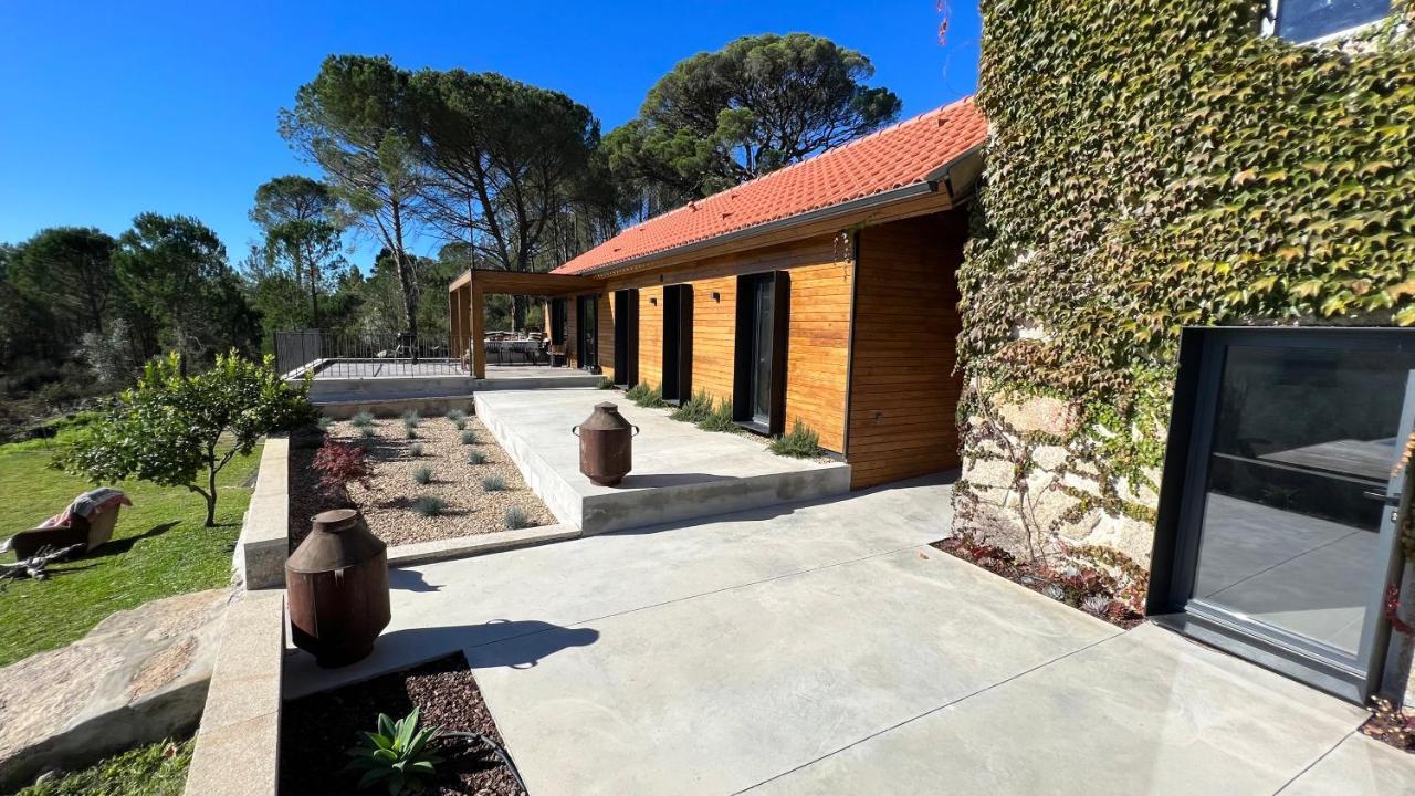 Villa Casas Do Pinheiro Grande à Fornos de Algodres Extérieur photo